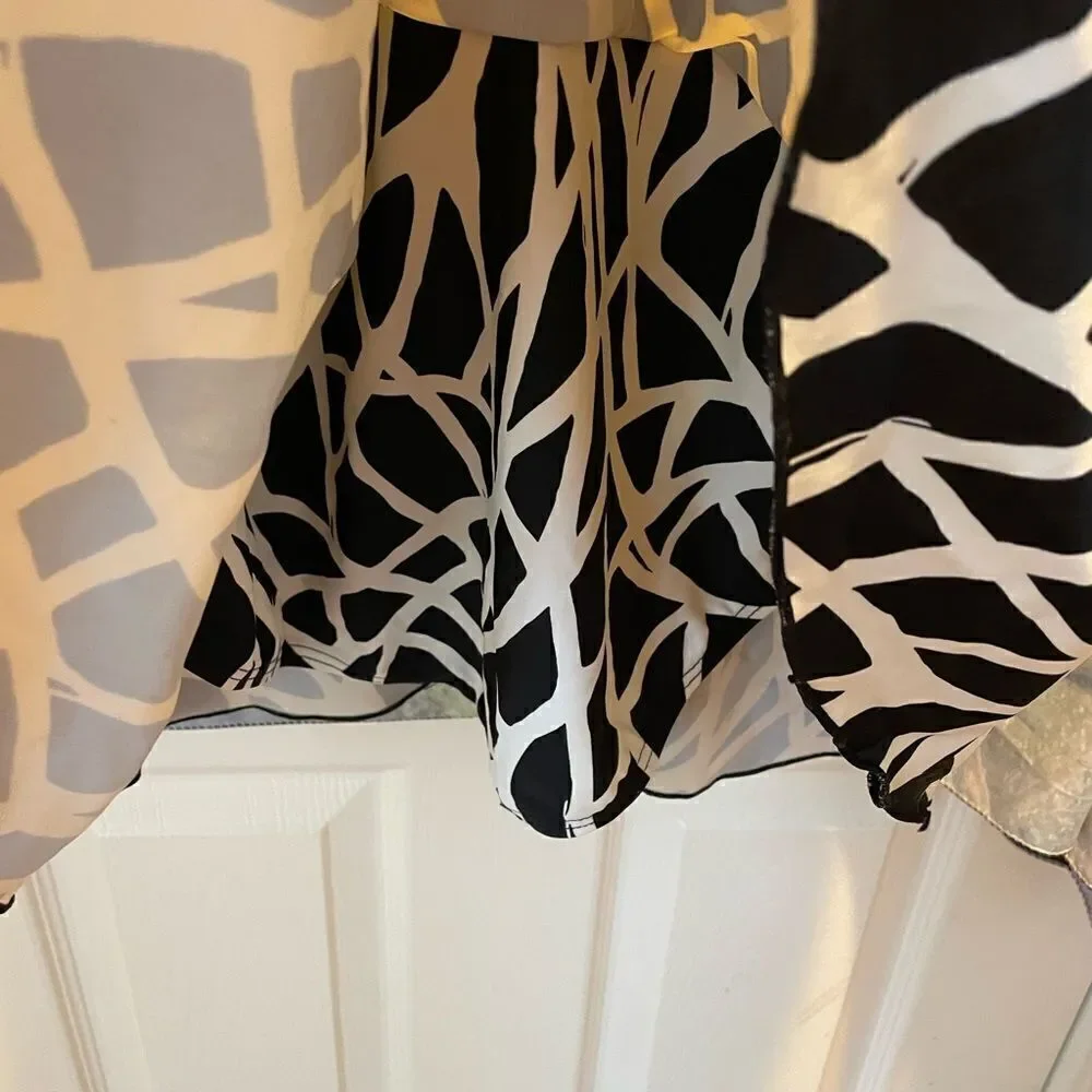 Contour Black and White size 20 gorgeous One Piece Swimsuit